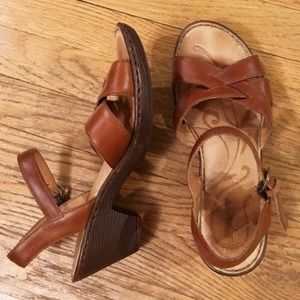 Born brown leather platform sandals, size 10